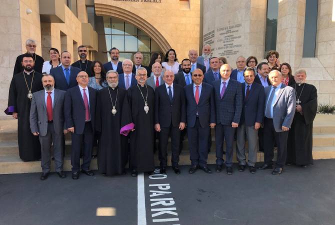 Бако Саакян посетил резиденцию Западной епархии Киликийского католикосата 
Армянской Апостольcкой Церкви в США 