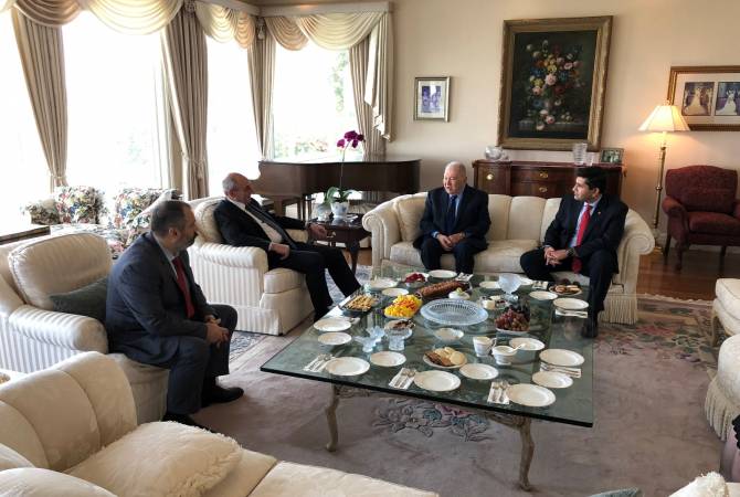 President of Artsakh meets with philanthropist Jerry Turpanjian in LA