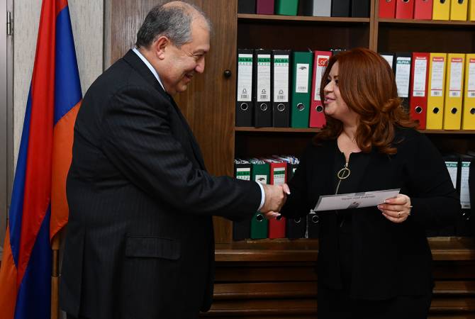 Президент Армении пожертвовал Всеармянскому фонду «Айастан» свою полугодовую 
зарплату

