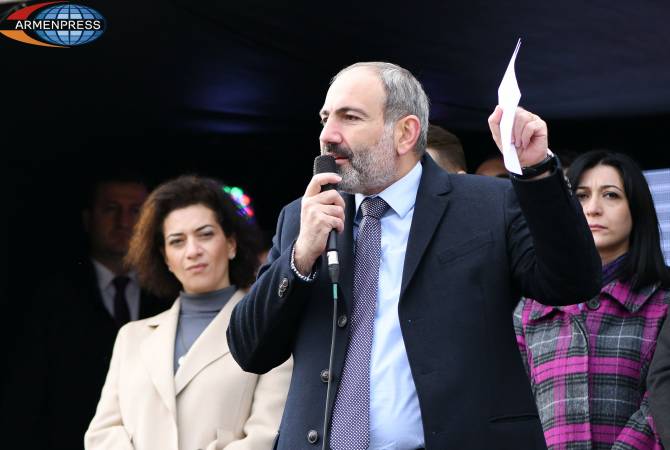 Вопрос Карабаха решит народ: Пашинян ответил на заявление Давида Шахназаряна