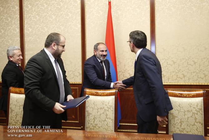 بحضور رئيس الوزراء بالنيابة نيكول باشينيان توقيع اتفاقية منحة لتنفيذ برنامج التنوع البيولوجي والتنمية 
المحلية المستدامة بين أرمينيا والبنك الألماني للتنمية (KfW) 
