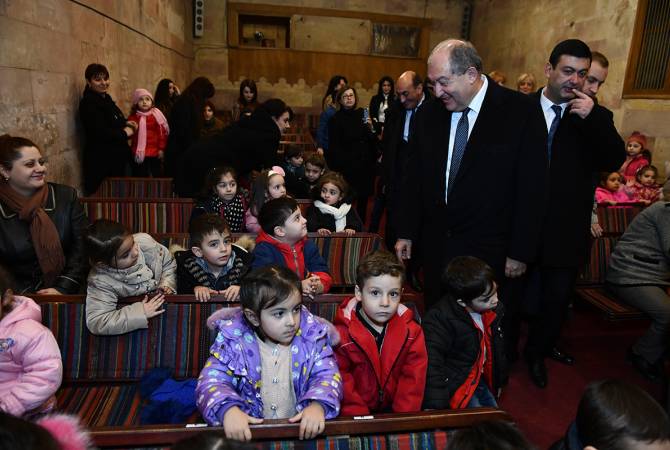 President Sarkissian visits Stepan Alikhanyan Puppet Theater in Gyumri