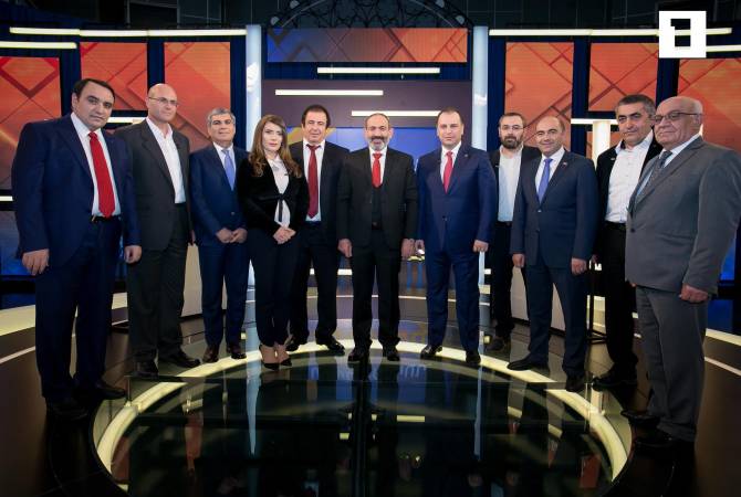 المناظرة الحية على التلفزيون العام لأرمينيا بين ممثلي القوى السياسية ال11 المشاركة بالانتخابات 
البرلمانية المقبلة دامت لثلاث ساعات ونصف