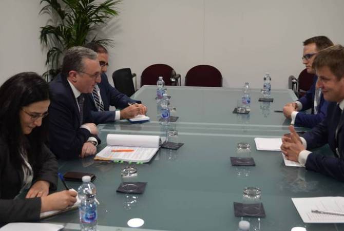 Зограб Мнацаканян и министр ИД Чехии обменялись мыслями о сотрудничестве Армении 
и ЕС