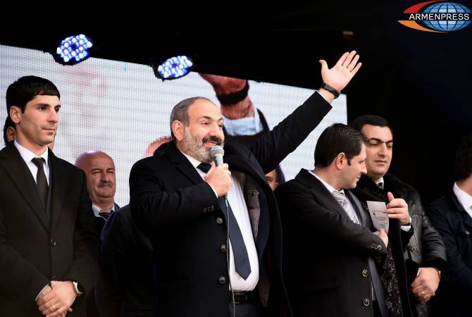 ‘Gloves come off after Velvet Revolution’ – BBC on upcoming Armenia general election
