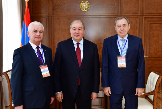 President holds meeting with CIS election observer mission leaders 