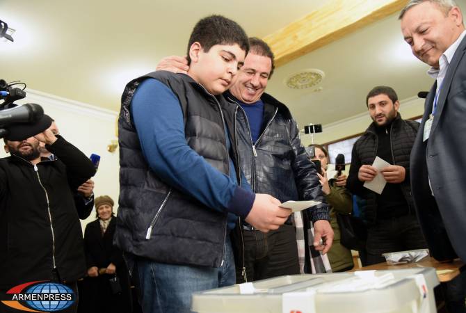 Сегодня самыми удачливыми политическими деятелями являются крупные собственники: 
Царукян – о своем решении принять участие в выборах