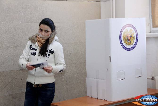 Երևանի 4/33 ընտրական տեղամասում ԱԺ արտահերթ ընտրությունների քվեարկությանը 
մասնակցել է 799 ընտրող

