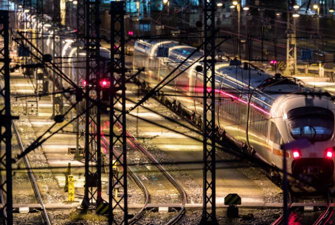 German rail workers initiate strikes 