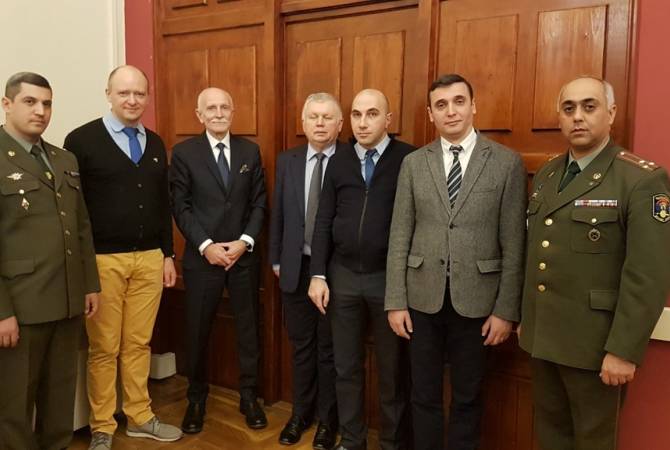 La délégation du ministère de la Défense de la République d'Arménie était en Pologne pour une 
visite de travail