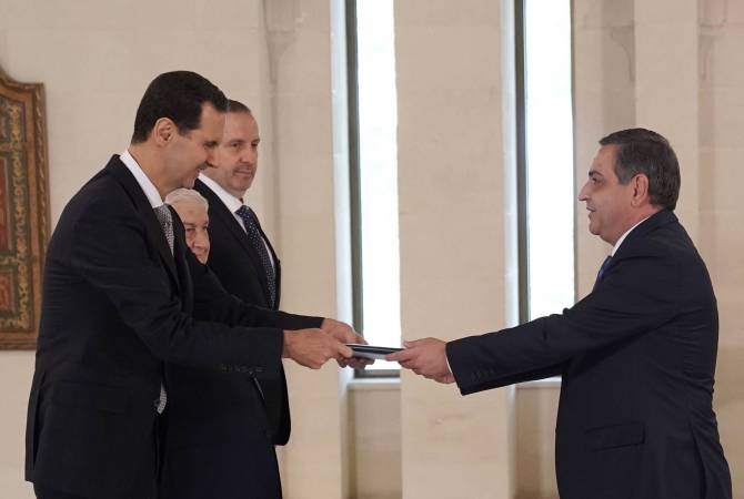 سفير أرمينيا الجديد إلى سوريا تيكران كيفوركيان يسلّم أوراق اعتماده إلى الرئيس السوري بشار الأسد