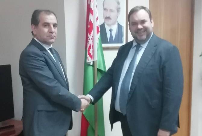 L'Ambassadeur Armen Ghevondian a rencontré les Vice-ministres des Affaires étrangères du 
Bélarus