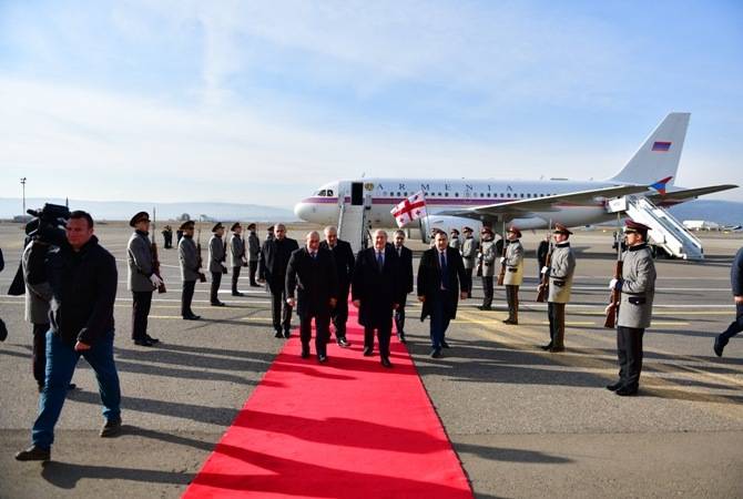 Официальная делегация, возглавляемая президентом Армении, прибыла  в  Грузию