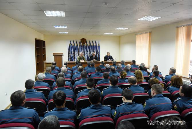 President Sahakyan introduces new director of Artsakh State Service on Emergency Situations 
to staff