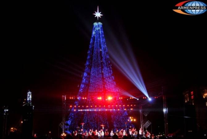 Церемония зажжения огней на главной елке Еревана состоится 21-го декабря

