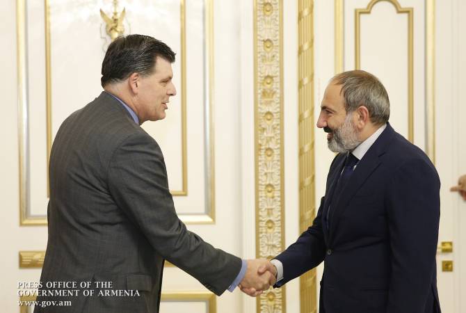 رئيس وزراء أرمينيا بالنيابة نيكول باشينيان يستقبل مساعد مدير الوكالة الأميركية للتنمية الدولية لأوروبا 
وأوراسيا بروك بيرمان