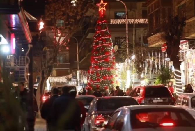 Дамаск украсили новогодними гирляндами