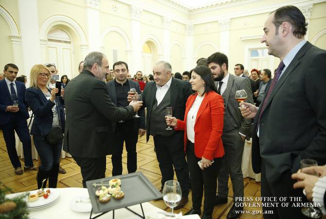 أرمينيا لن تدخر جهداً لحماية وتطوير حرية التعبير والصحافة- رئيس الوزراء نيكول باشينيان بحفل استقبال 
رسمي لممثلي وسائل الإعلام الأرمينية-