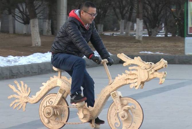 Չինացի կոնստրուկտորը հրաշք-հեծանիվ է պատրաստել էսկիմոյի 22 հազար 
փայտիկներից
