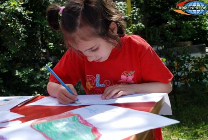 Nikol Pachinian estime important la qualité de l’éducation pour les enfants de l’orphelinat 