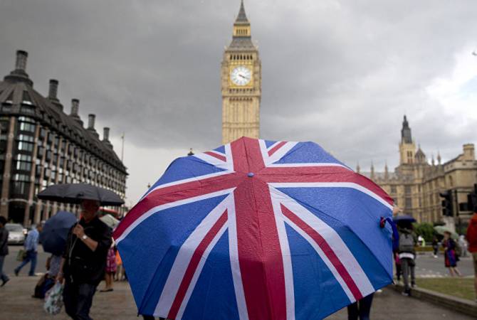 Правительство Британии оперативно представит план Б по Brexit при поражении в 
парламенте