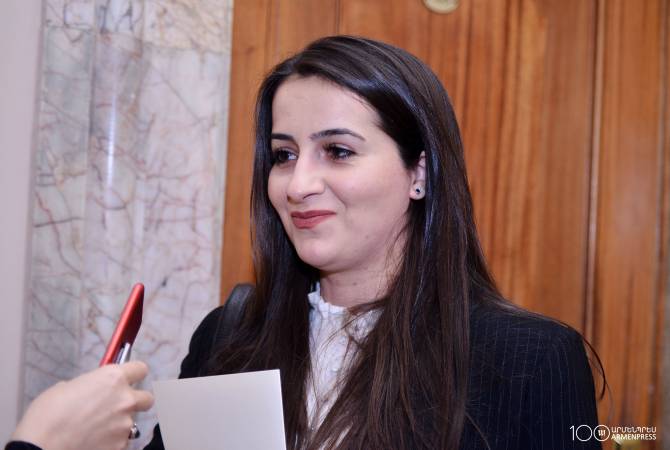 Новоизбранная депутат от «Светлой Армении» готовится сломать стереотип о «жмущих 
на кнопку»