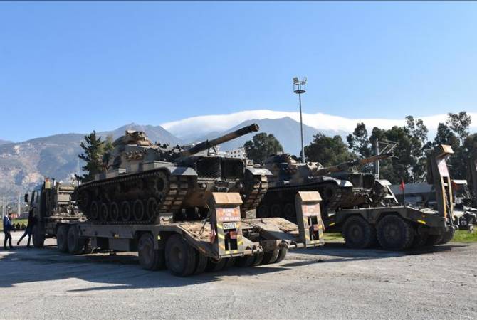 Ankara continue de renforcer ses troupes à la frontière turco-syrienne