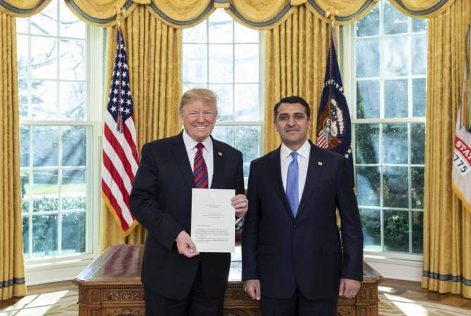 Посол Армении в США Варужан Нерсисян вручил верительные грамоты президенту США 
Дональду Трампу