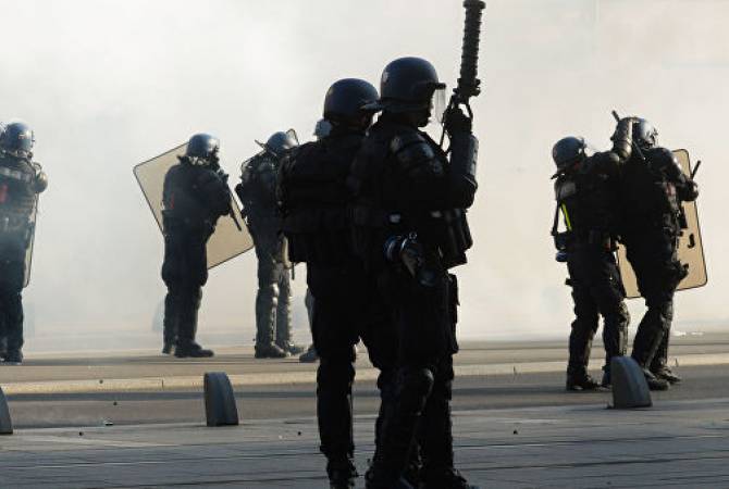 «Դեղին բաճկոնների» ակցիայի պատճառով Ֆրանսիայում 80 հազար ոստիկան է 
մոբիլիզացվել

