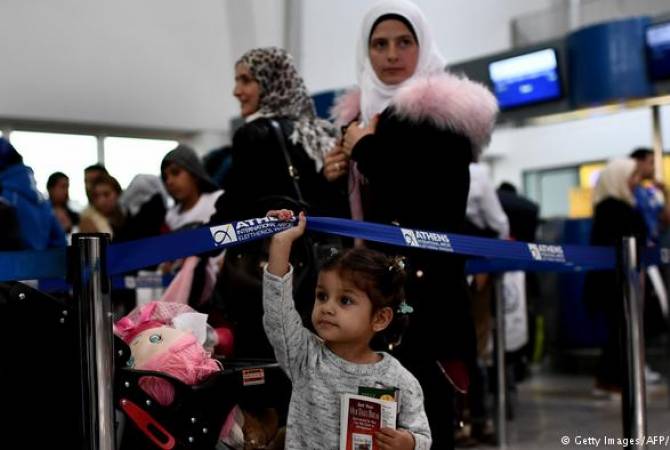 СМИ: ФРГ депортировала рекордное число беженцев в страны ЕС