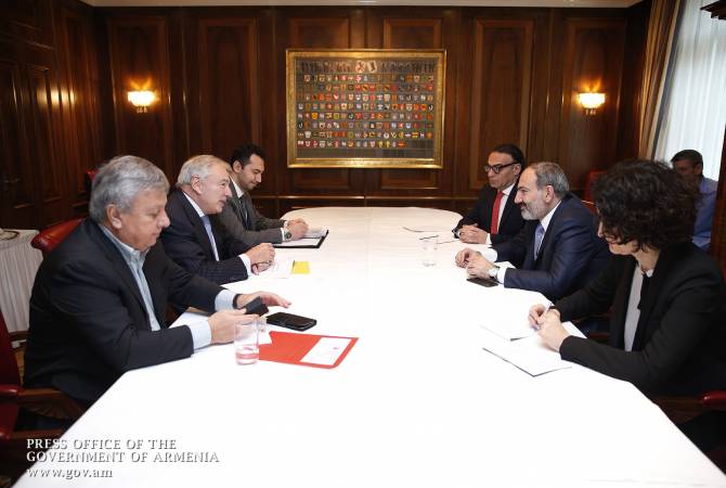 رئيس الوزراء نيكول باشينيان يعقد اجتماعات مع مجموعة من رجال الأعمال في زيوريخ ومناقشة مجموعة 
من المشاريع الاستثمارية بأرمينيا