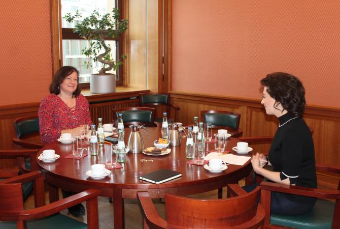 Anna Hakobyan meets with Federal Government Commissioner for Human Rights Policy and 
Humanitarian Aid in Berlin
