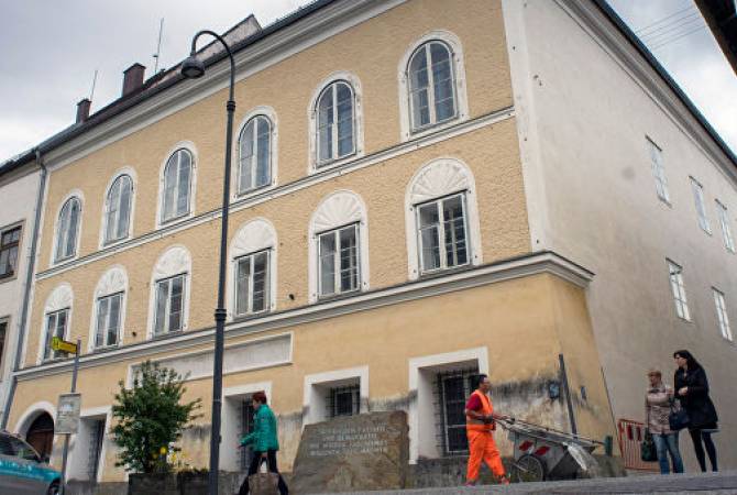 Австрия выплатит 1,5 миллиона экс-владелице дома, где родился Гитлер