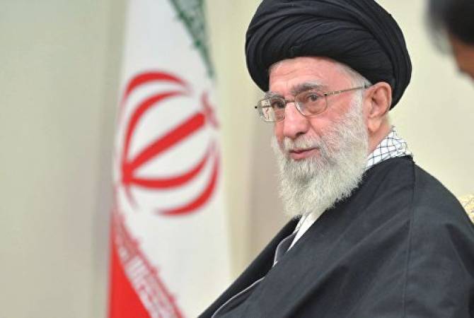 "Mort à l'Amérique",  ce slogan s'adresse au président Donald Trump et aux dirigeants des 
Etats-Unis, explique Ali Khamenei
