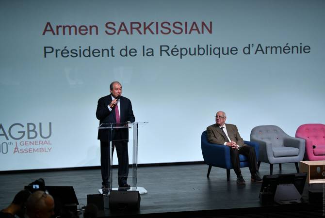 الرئيس أرمين سركيسيان يشترك بمنتدى ريادة الأعمال والابتكار والتفكير الالكتروني بإطار المؤتمر ال10 
للجمعية الخيرية العمومية الأرمنية ويقول-أرمينيا عل الطريق الصحيح-