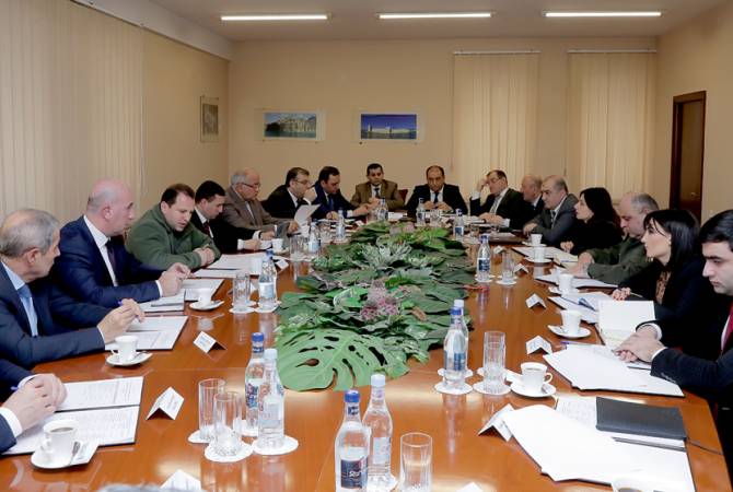 Le ministre arménien de la Défense trouve nécessaire que le destin des personnes portées 
disparues soient éclaircis