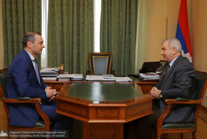 В парламенте Республики Арцах приняли секретаря Совета безопасности Республики 
Армения

