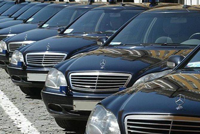 تخفيض سيارات الخدمات لوكالات حكومية أخرى غير رئاسة الوزراء- مكتب رئيس الوزراء الأرميني نيكول 
باشينيان-