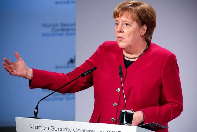 Меркель заявила о необходимости согласования санкций против России