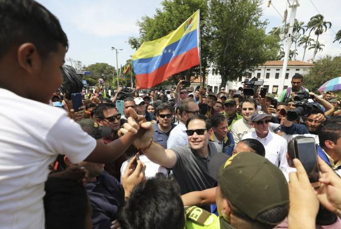 Sen. Rubio warns Venezuelan soldiers of “crime against humanity” if aid is blocked 