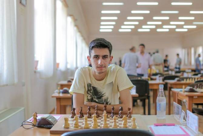 Три армянских гроссмейстера на пол-очка отстают от лидера на турнире в Иране