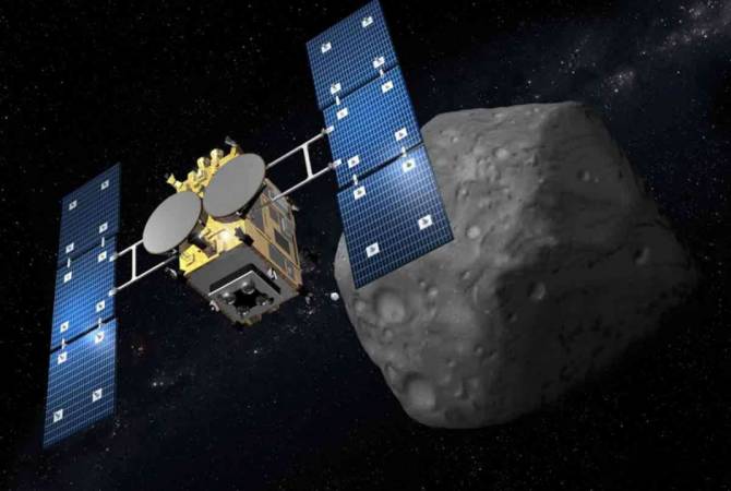 Японский космический зонд начал процесс посадки на отдаленный астероид