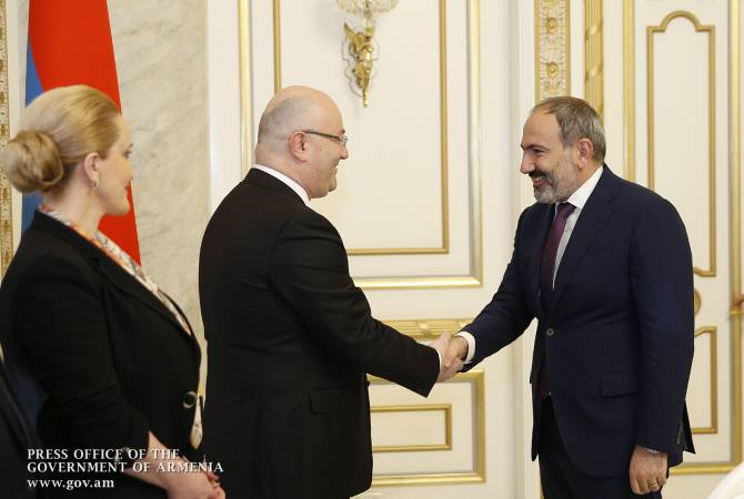 Премьер-министр Армении принял министра обороны Грузии