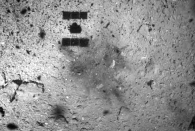 Японский зонд "Хаябуса-2" совершил успешную посадку на астероид Рюгу