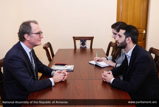 Armenian parliamentary foreign affairs committee head meets with Dutch Ambassador
