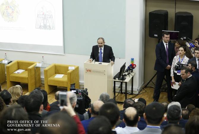 الثورة الاقتصادية يجب أن يحققها كل مواطن في أرمينيا- رئيس وزراء أرمينيا نيكول باشينيان في منتدى 
الأعمال «خطوتي من أجل مقاطعة لوري»-