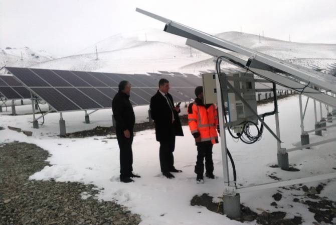 Губернатор Гегаркуника посетил солнечные фотовольтовые станции общины Шогакат