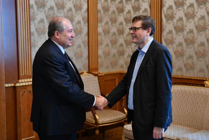 Armenian President holds meeting with innovation editor at Financial Times John Thornhill