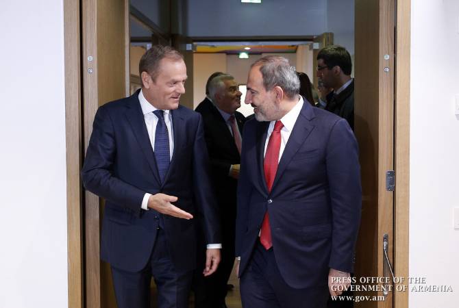 Rencontre entre Nikol Pashinyan et Donald Tusk à Bruxelles