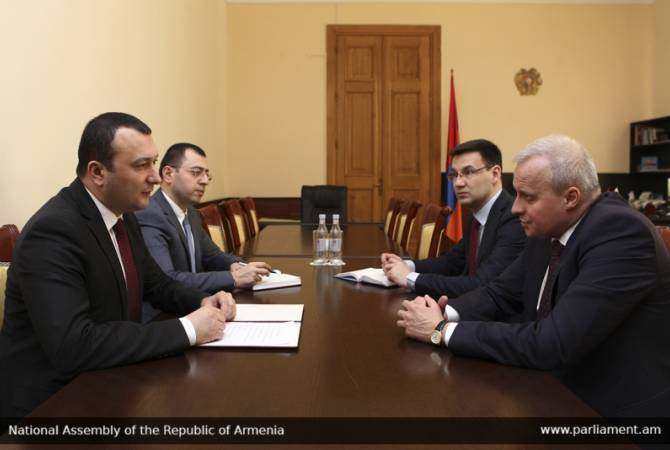 Vahe Enfiadjian  et l'Ambassadeur de Russie en Arménie ont discuté de questions liées à la 
coopération arméno-russe
